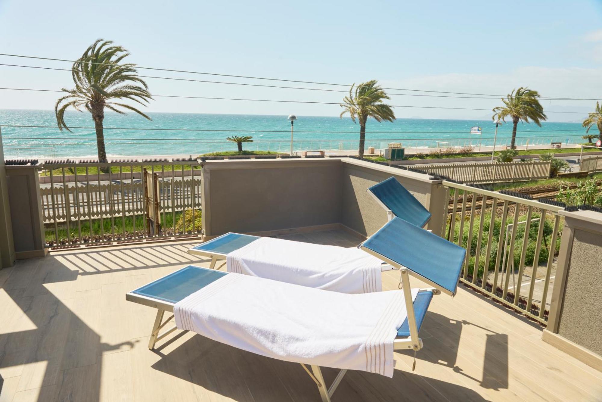 Terrazza Sul Mare A Pietra Ligure Apartment Екстериор снимка